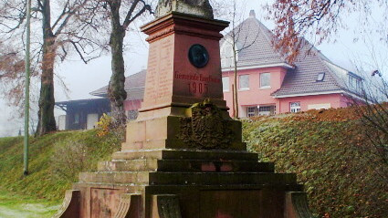 kriegerdenkmal-bretzinger-strasse2